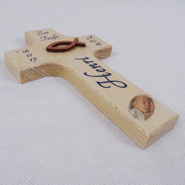 Personalisiertes Holzkreuz mit FOTO und DATUM Taufkreuz Kinderkreuz
